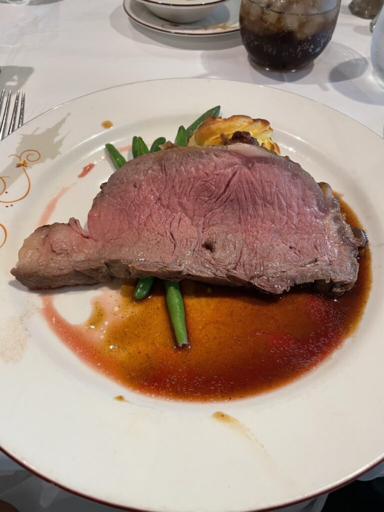 Lunch -Complete Guide to dining on the Disney Magic